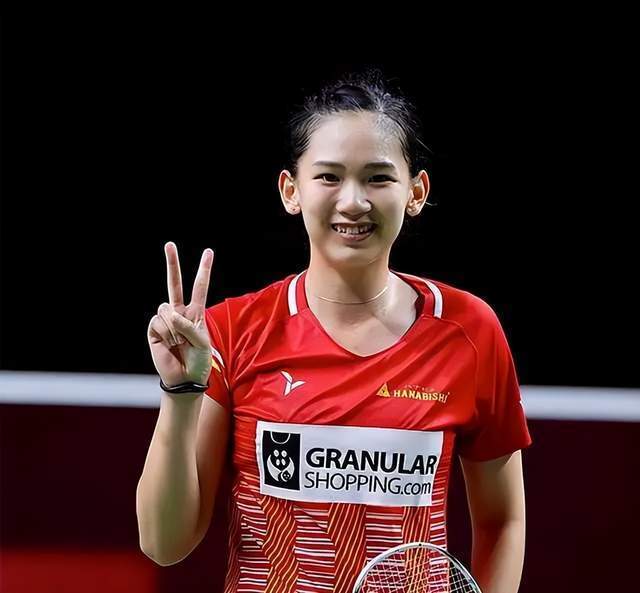 牌和名人形 牌和名人形