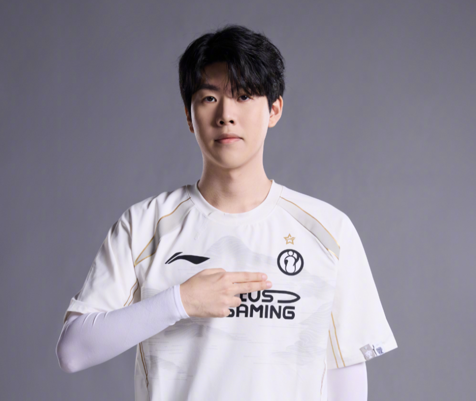 際的团队努 際的团队努